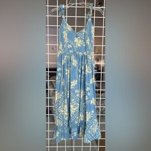 Urban Outfitters Blue and Cream Floral Maxi Skirt